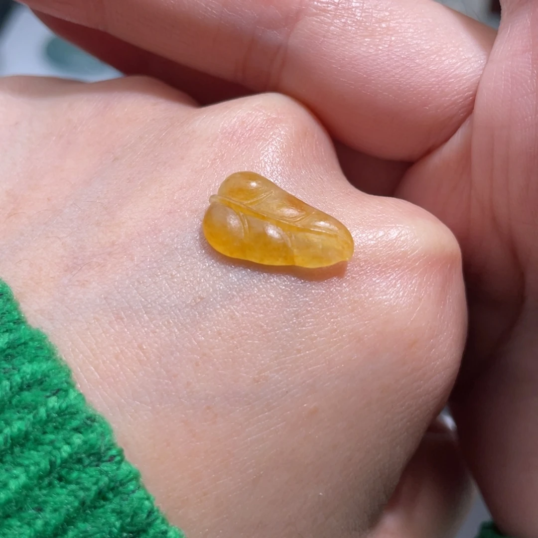 定制翡翠未镶嵌冰黄叶子