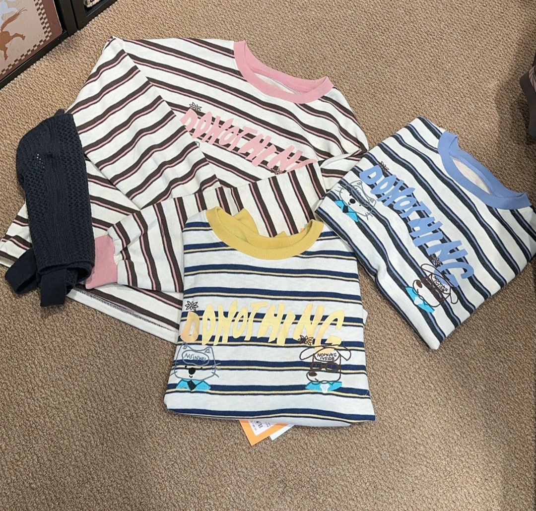 卓约姿色刺绣条纹卫衣8138