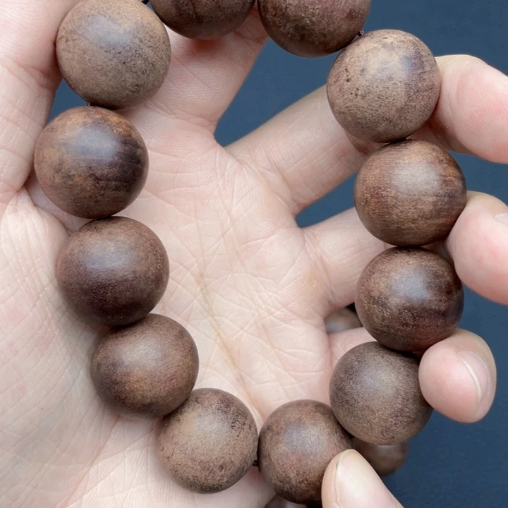 沉香沉香碎屑糖结红土