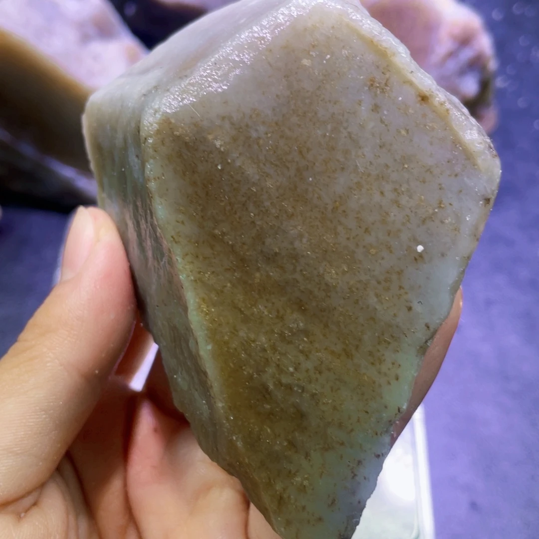 和田玉未镶嵌珠宝半成品