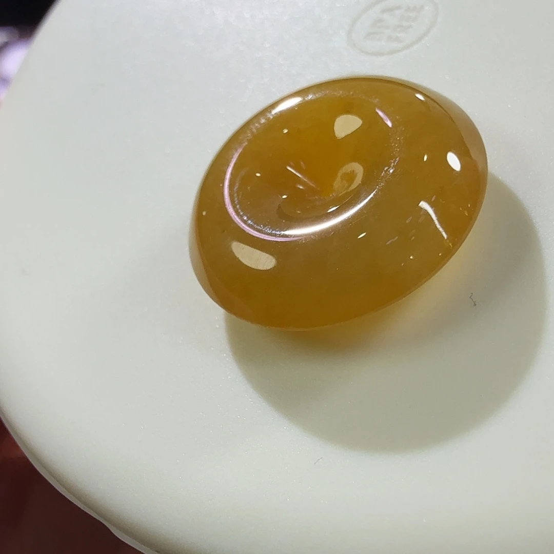 翡翠未镶嵌颈饰平安扣