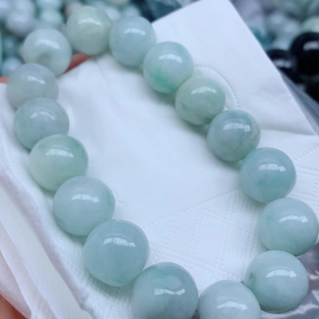 翡翠未镶嵌颈饰珠子批发