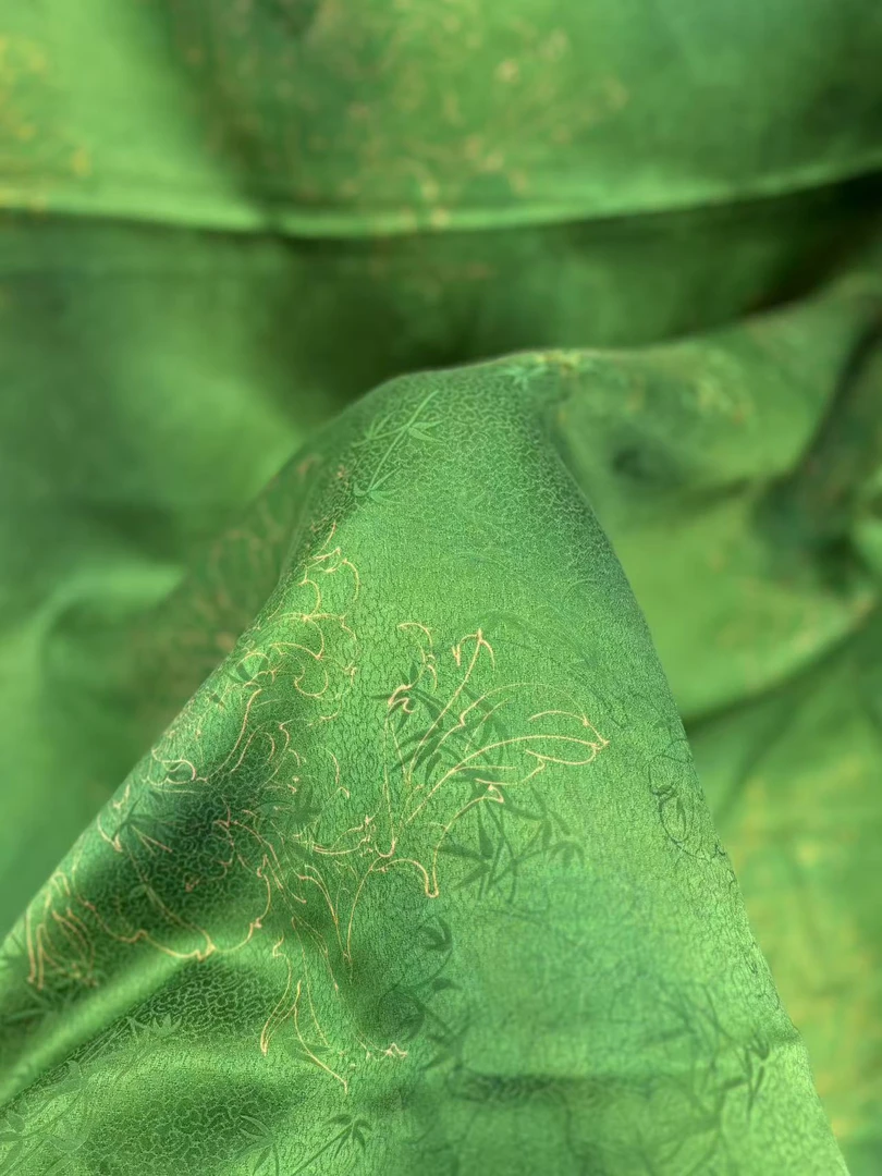 【绿色线条牡丹】114门幅26姆米花罗红云纱裁剪不退换