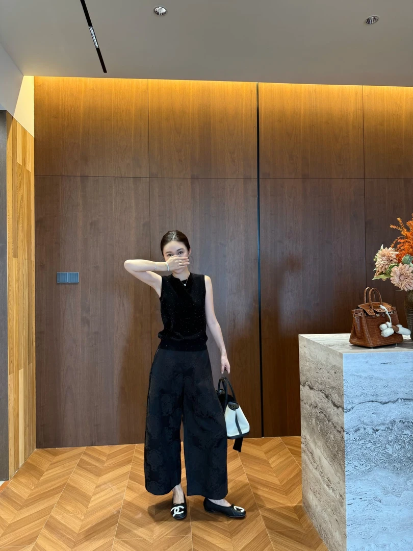 【微柠】25年新款轻奢高级感暗纹提花秋季人丝百搭休闲裤 YK076