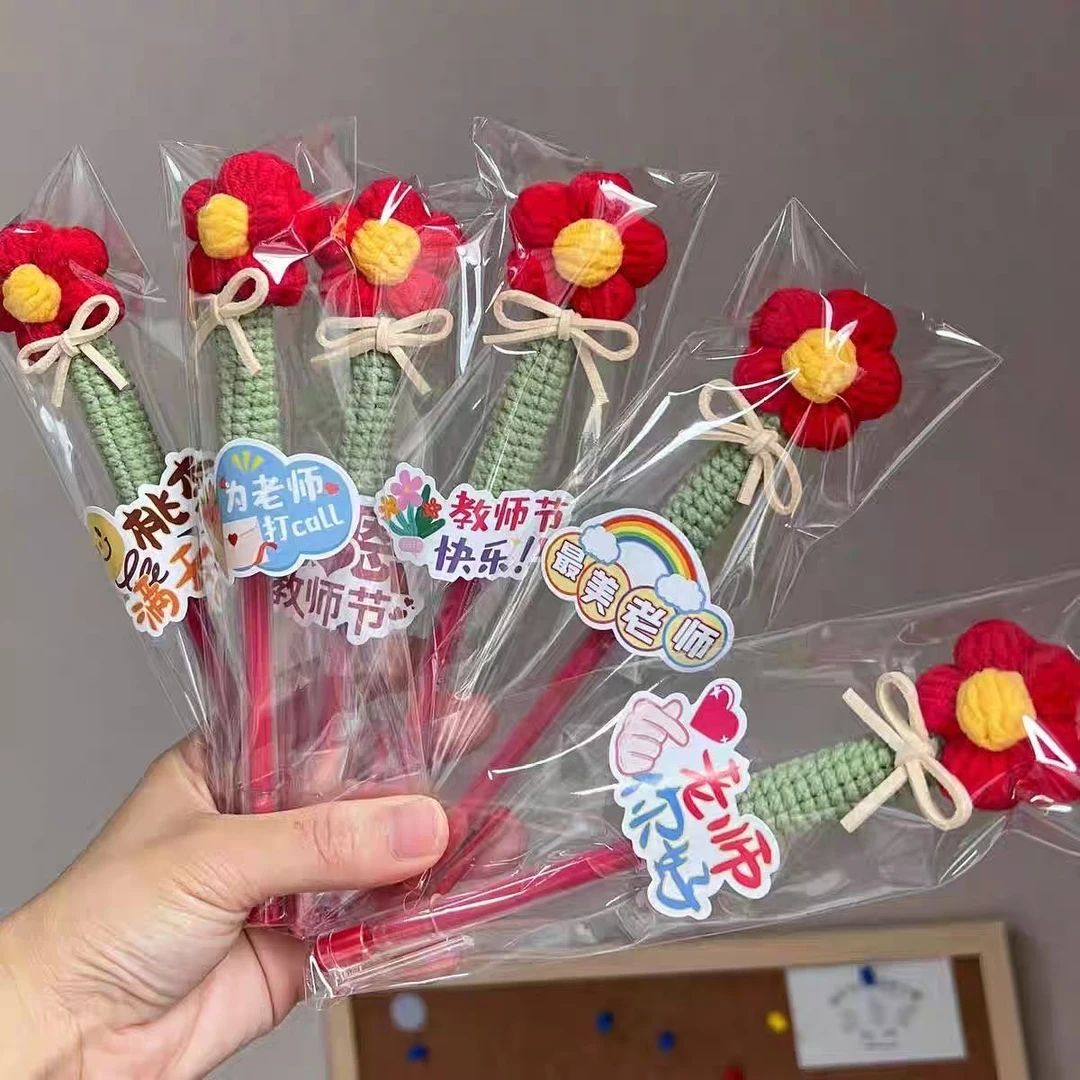 2025新款教师节礼物成品毛线小红花笔套小礼物diy红笔实用送老师