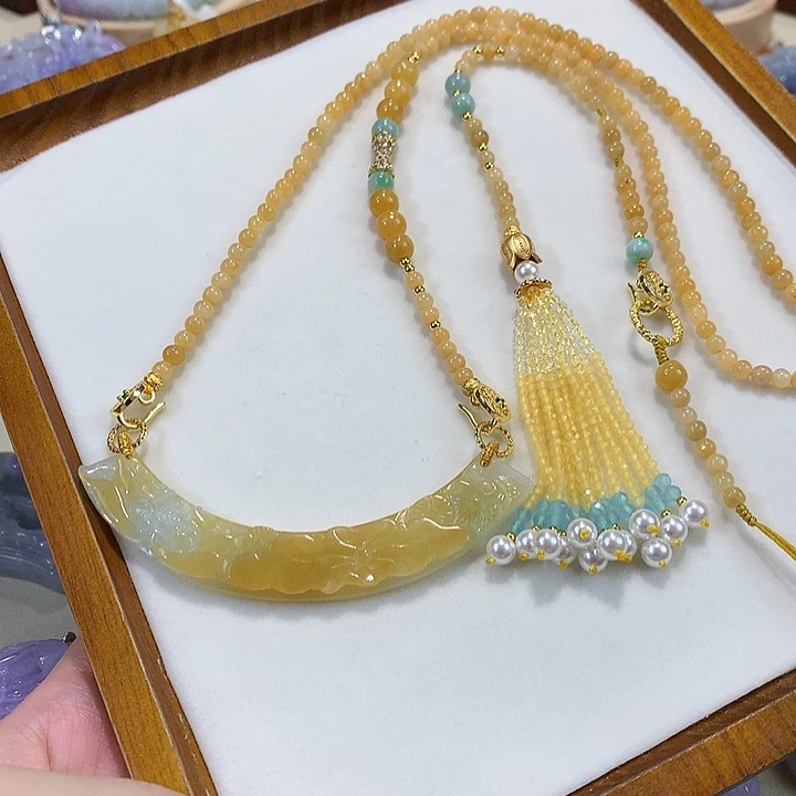 翡翠未镶嵌颈饰翡翠吊坠