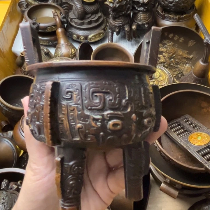 精美铜器摆件藏收