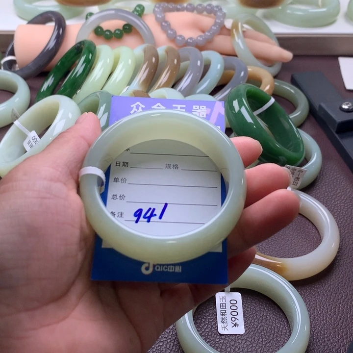 未镶嵌手镯和田玉53