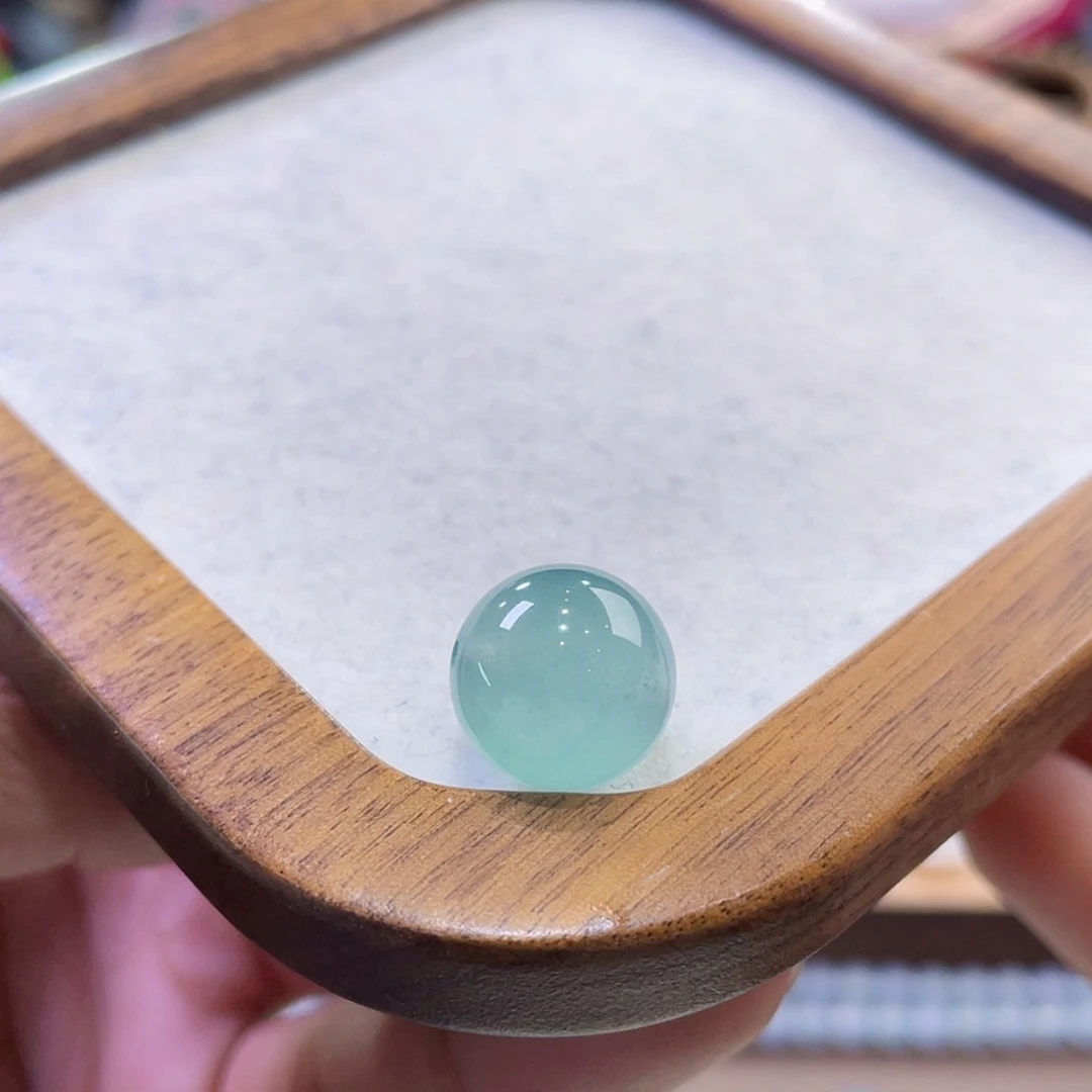 【闪购商品】翡翠颈饰未镶嵌晴绿