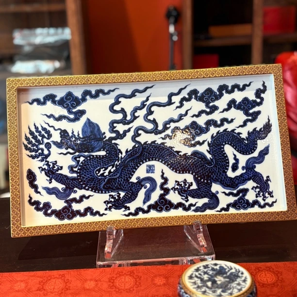 雨卉窑霸王龙错金银套组纯手工青花描金泡台配精美礼盒茶盘