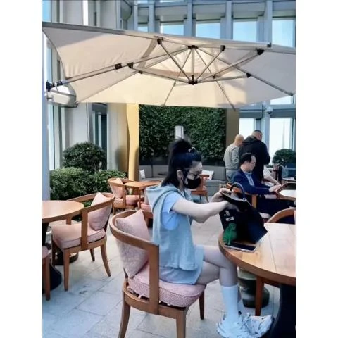 【哝哝服饰】2024欧若风休闲时尚拉链连帽卫衣开衫马甲202-0159792