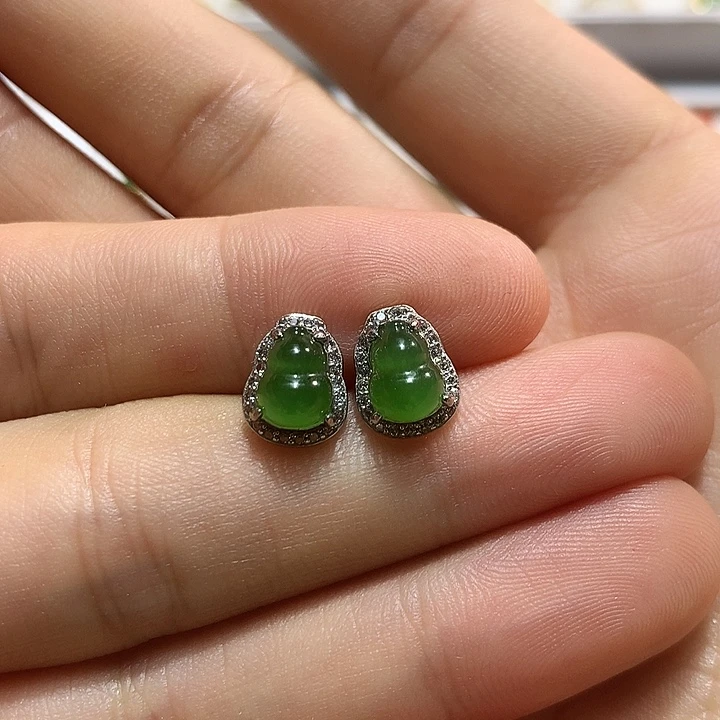 银S925镶嵌和田玉（碧玉）耳饰最***光