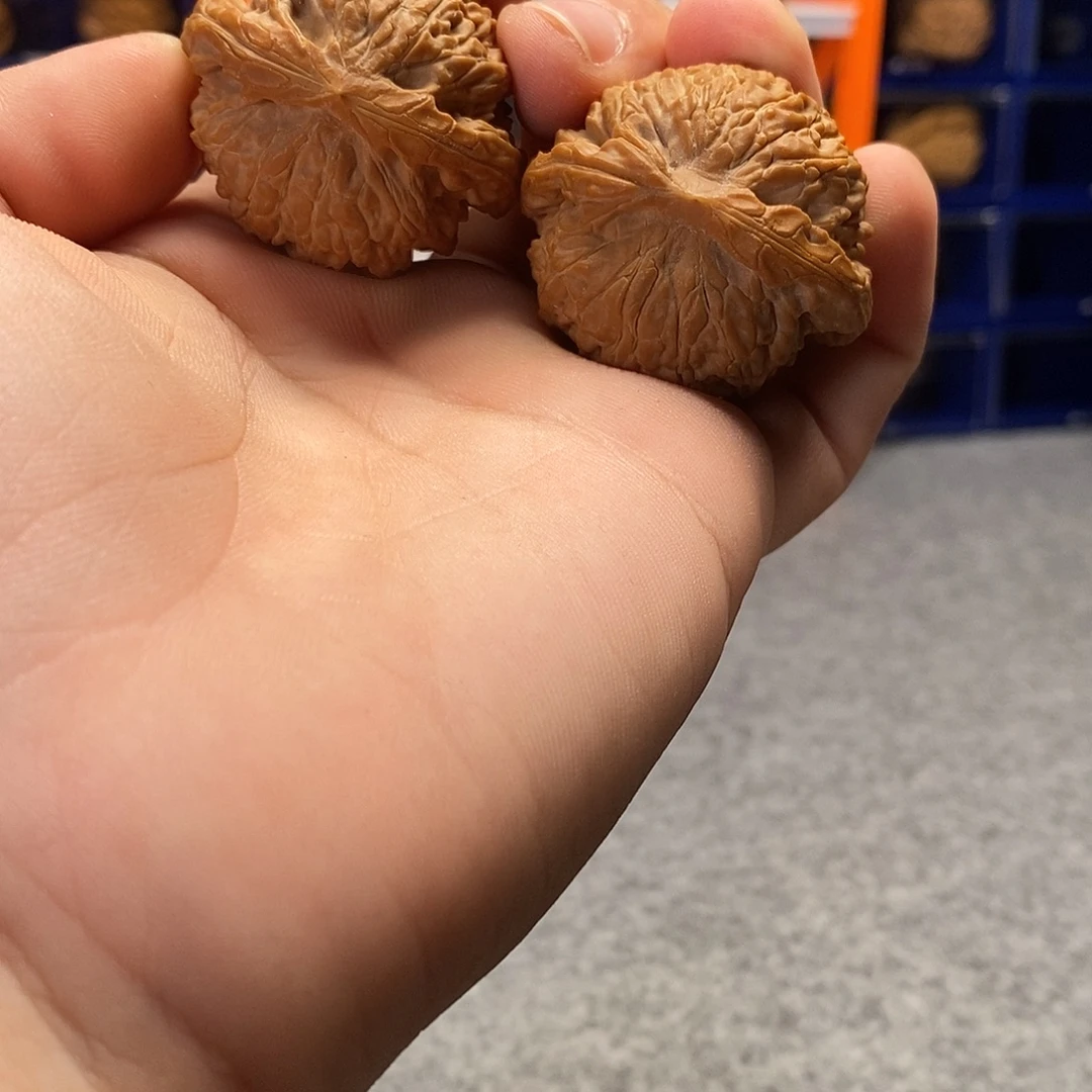 吊坠文玩核桃闷白40