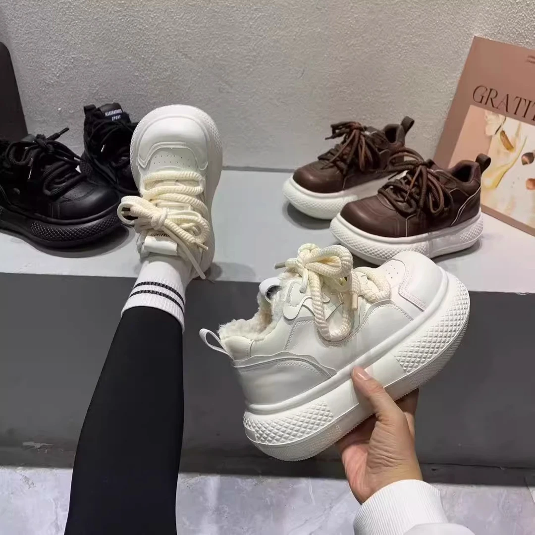 2025秋冬新款大头丑萌面包鞋贝壳头时尚加绒休闲板鞋松糕厚底女鞋