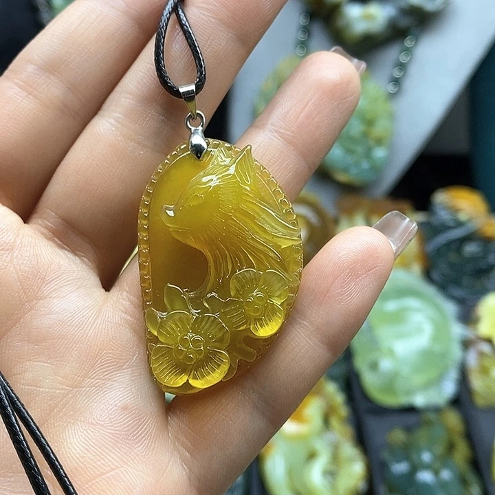 蛇纹石玉未镶嵌挂件