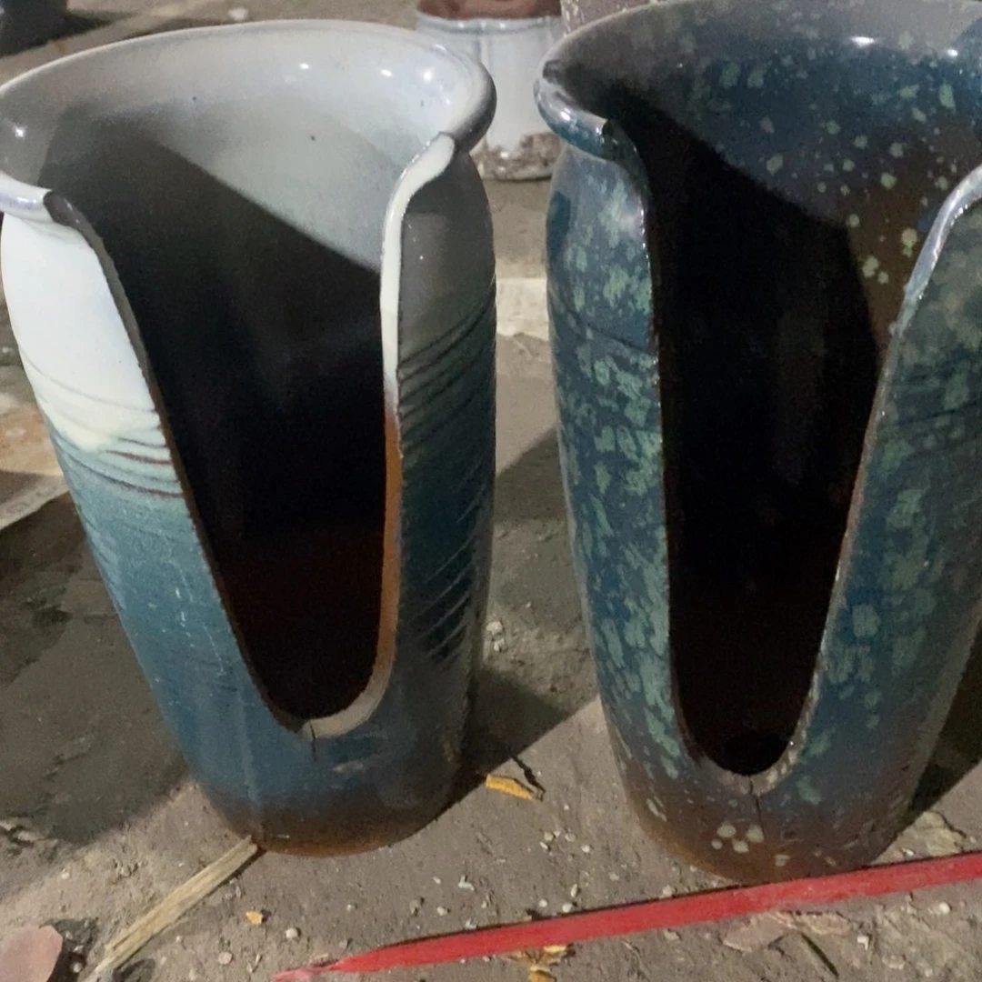 红陶瑕疵13-23两个