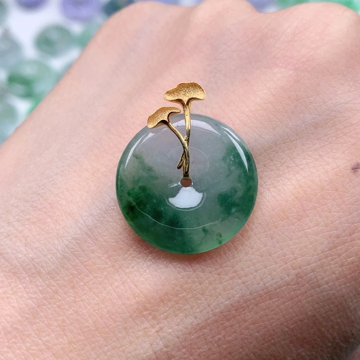 翡翠吊坠(不含链)18K金镶嵌