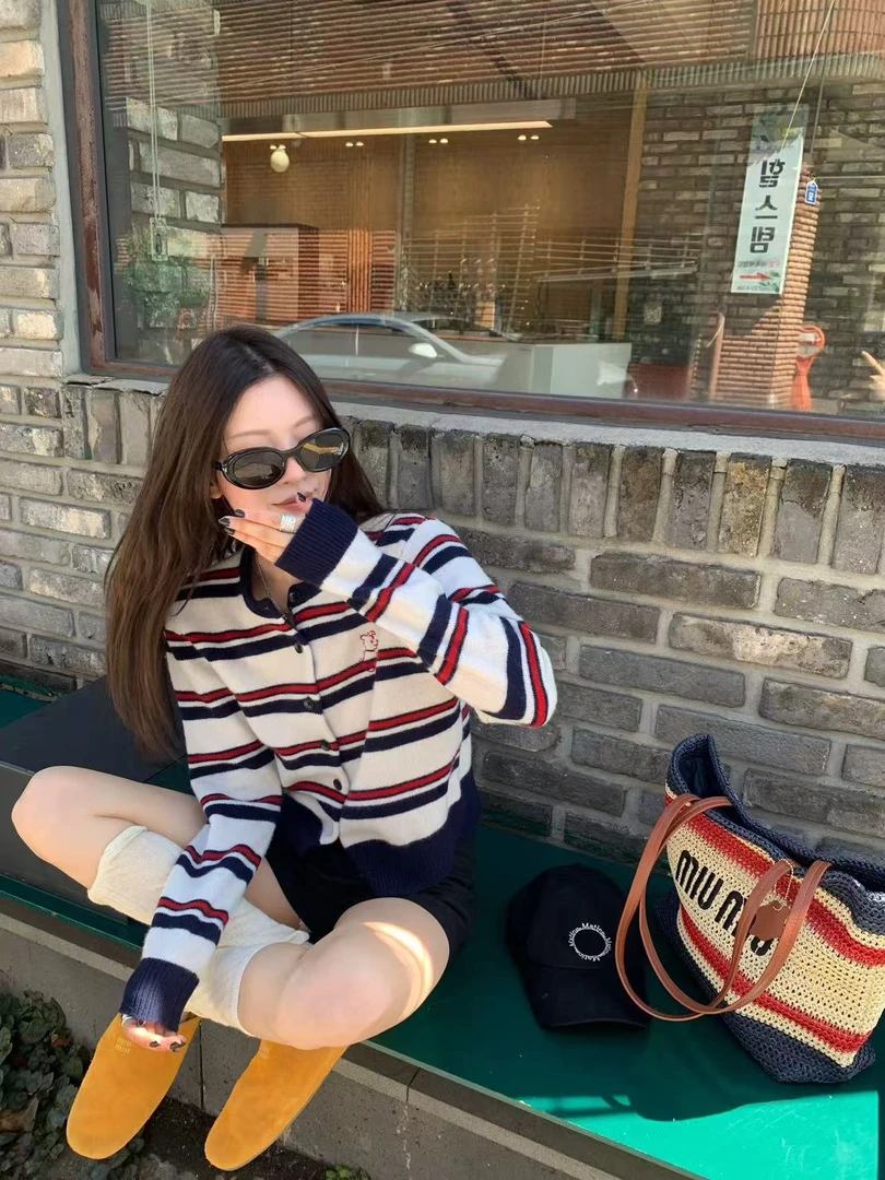 【正品刺绣＋运费险】可爱小狗春季长袖条纹针织衫圆领miu系开衫女