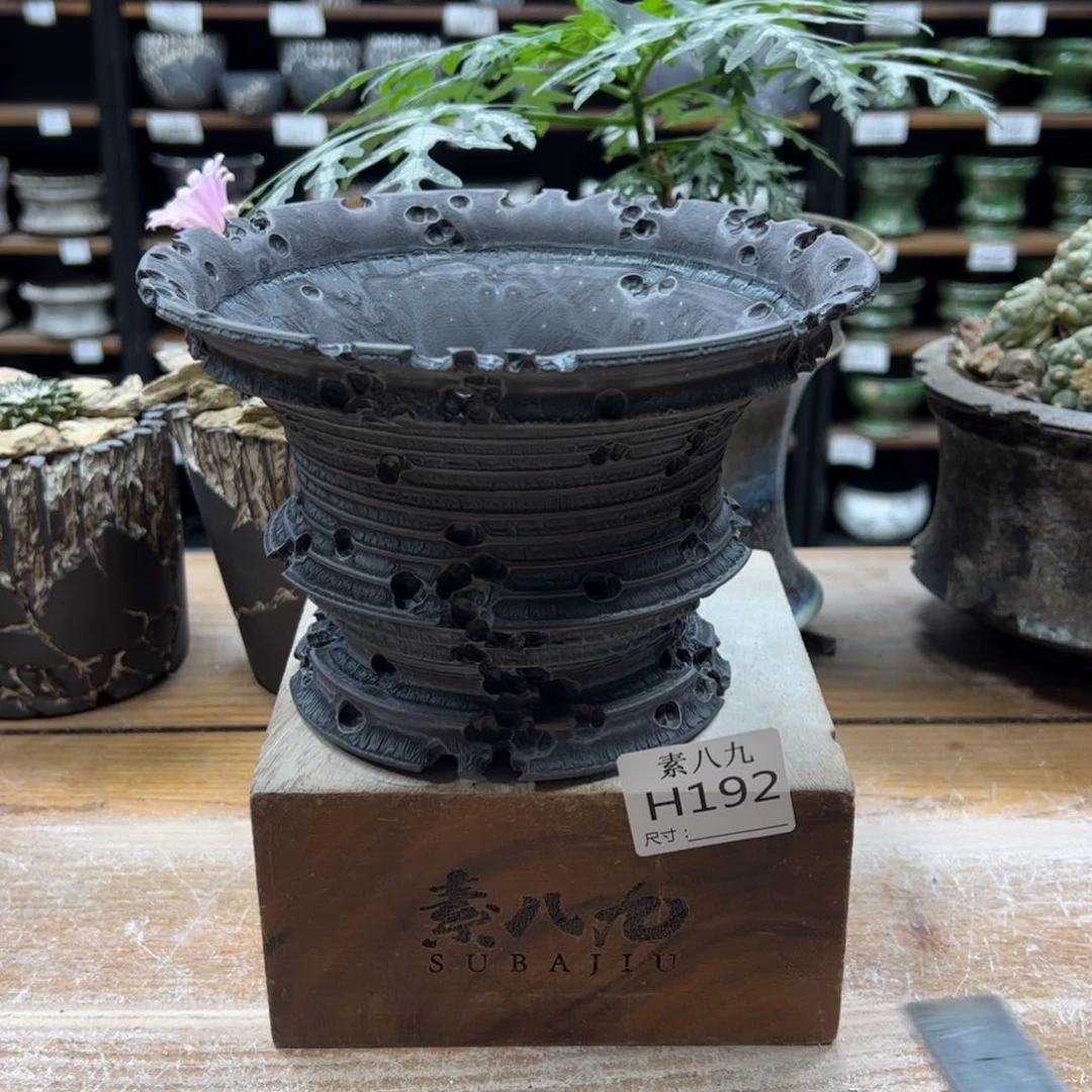 素八九陶瓷内口18高11.5