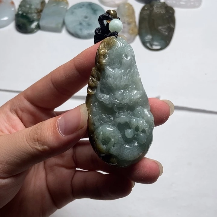 翡翠未镶嵌颈饰龙牌17