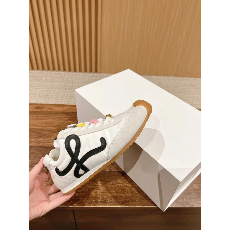 经典蝴蝶结字母轻职风春季极简风时尚百搭女鞋