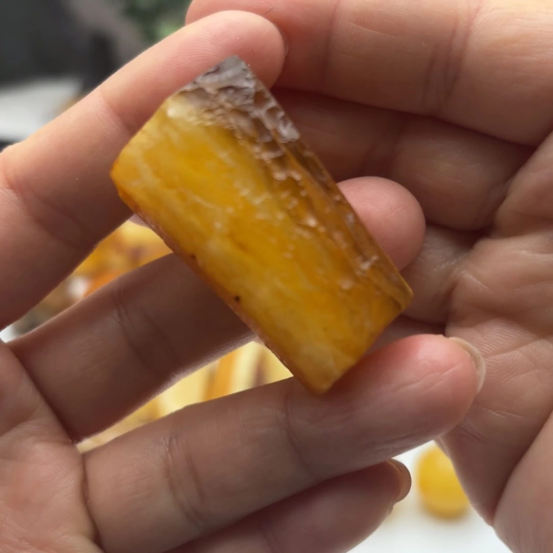 定制琥珀未镶嵌老*琥珀