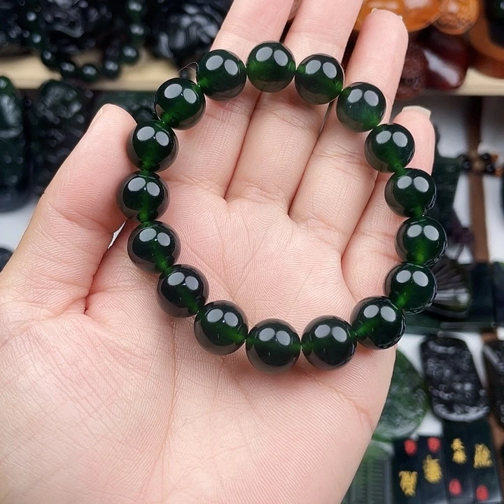 路***程未镶嵌蛇纹石玉手串泰山玉