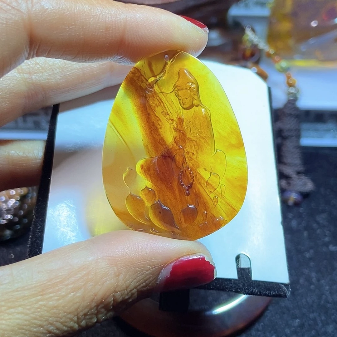未镶嵌颈饰琥珀山*缅甸天然琥珀吊坠