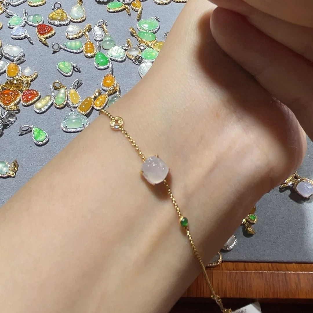 翡翠18K金镶嵌项圈