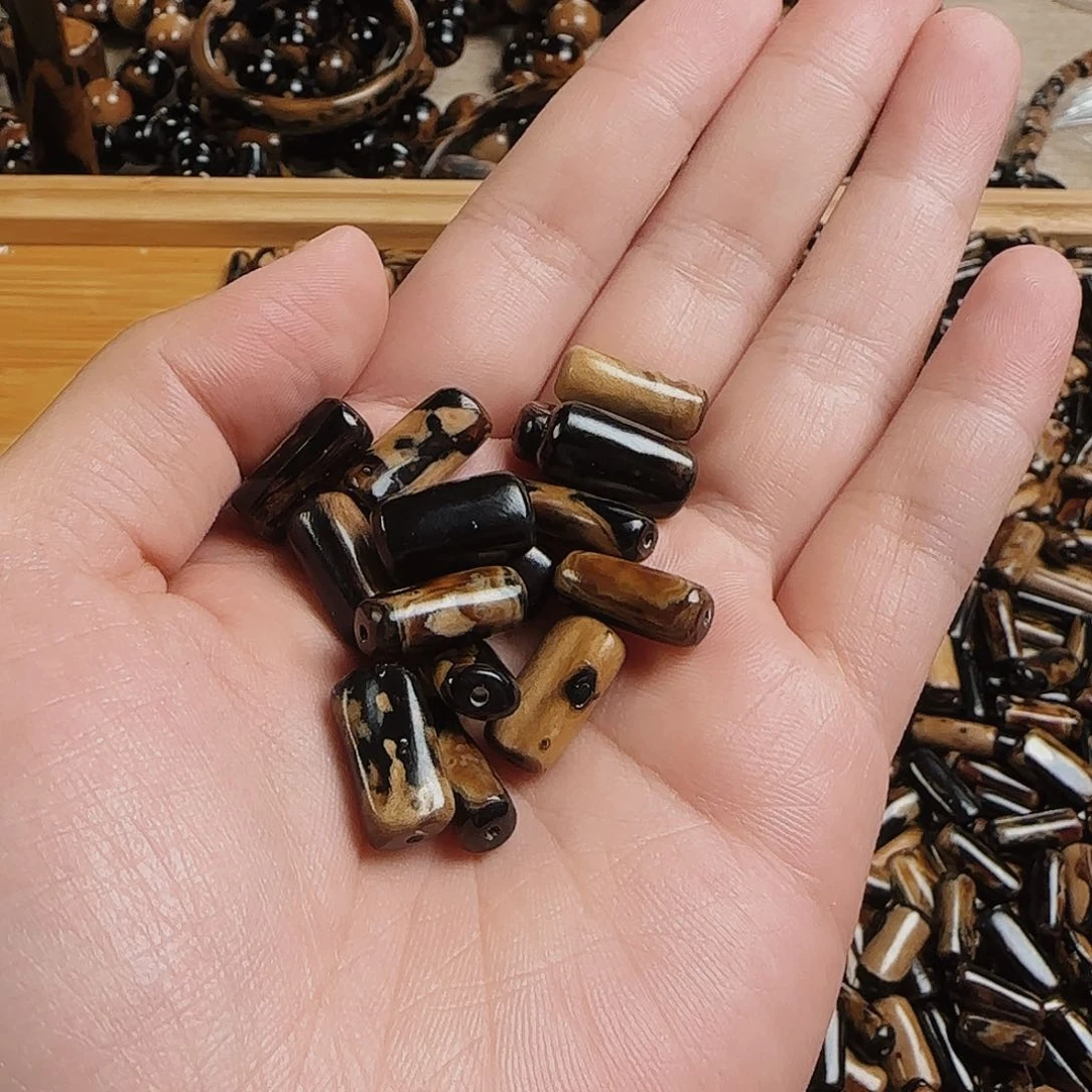 泥塑血柳随行无暇单颗毕业