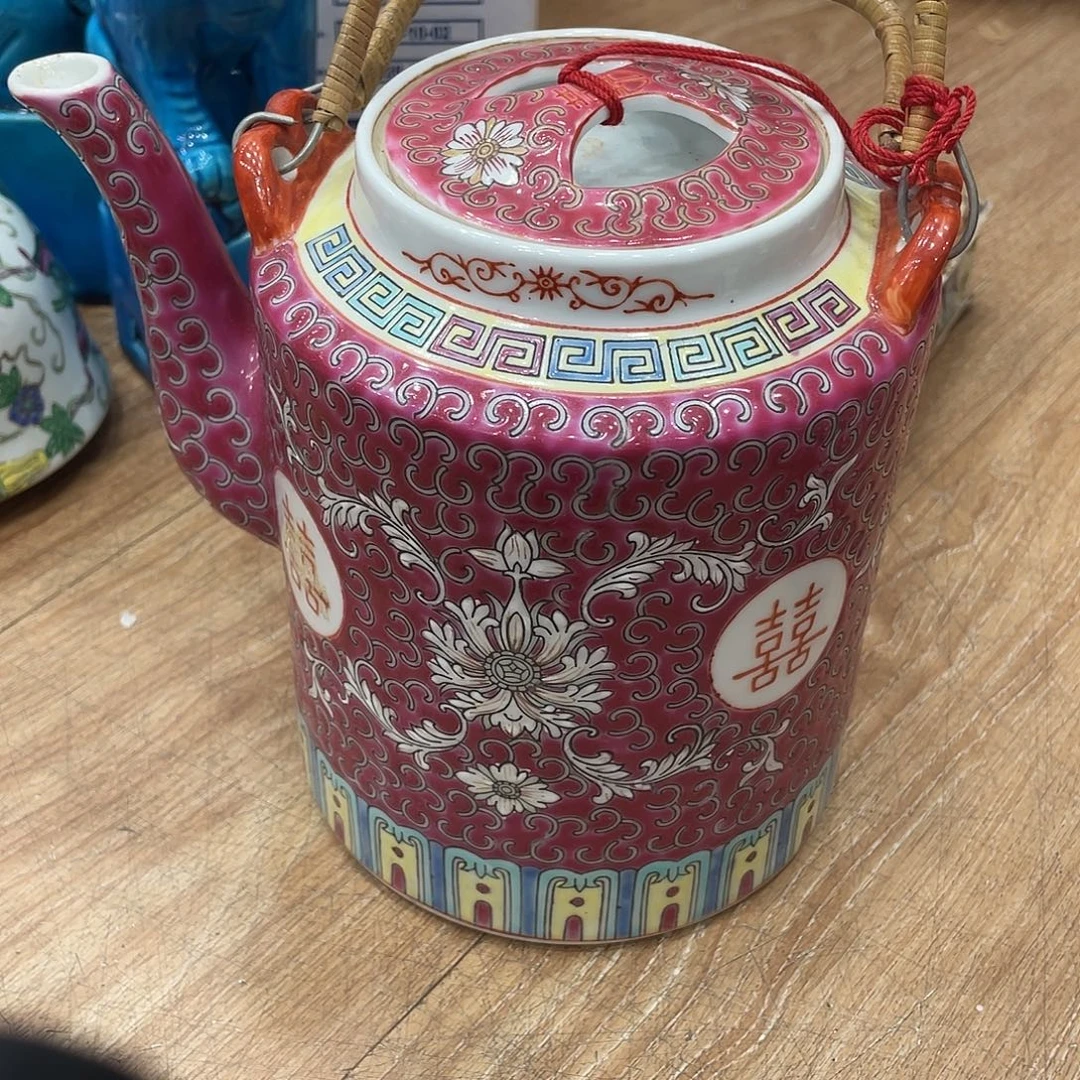 景德镇粉彩万寿提梁壶