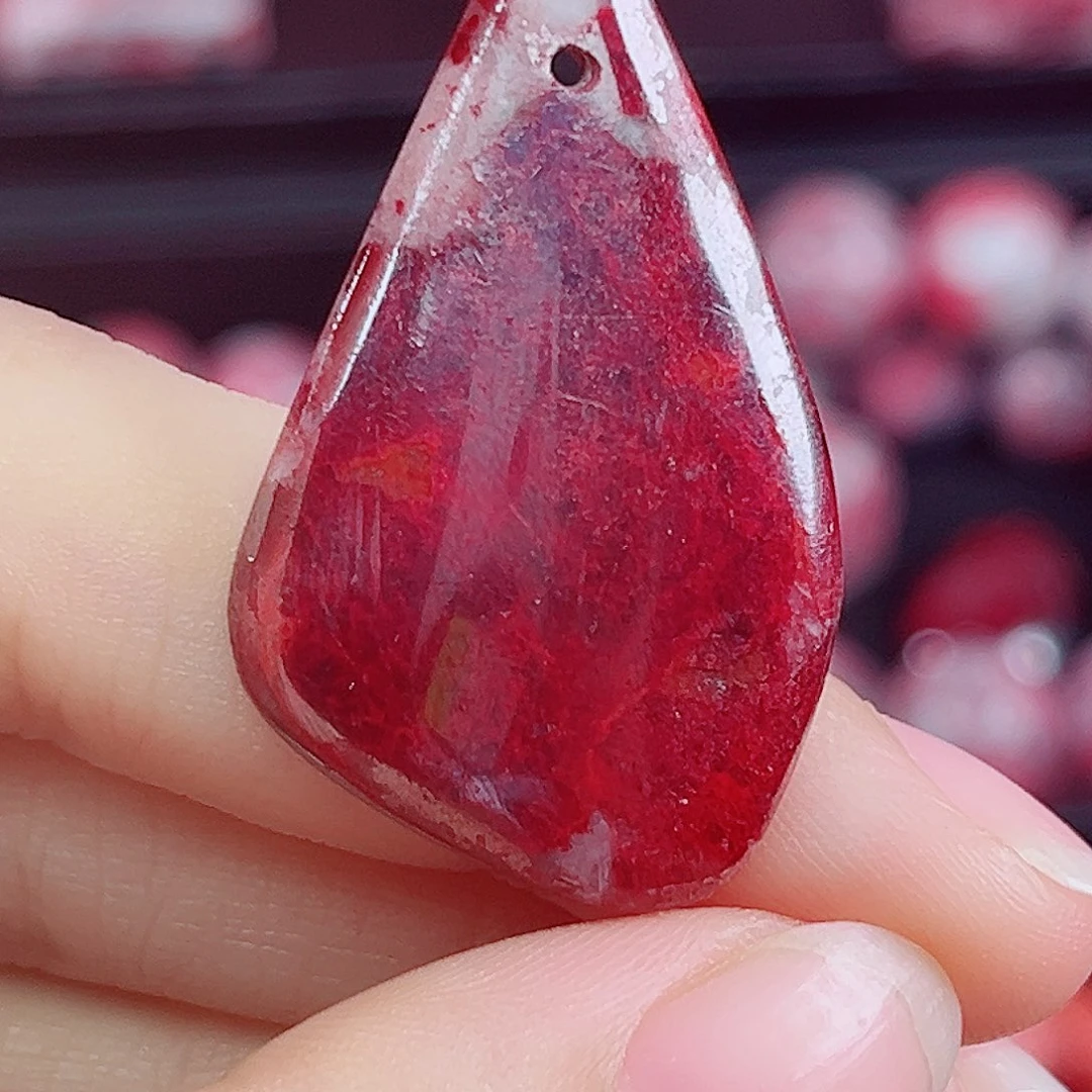 天然辰砂原矿吊坠