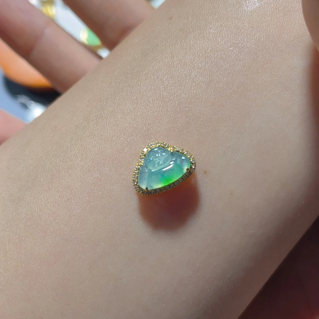 翡翠18K金镶嵌吊坠(不含链)武****商