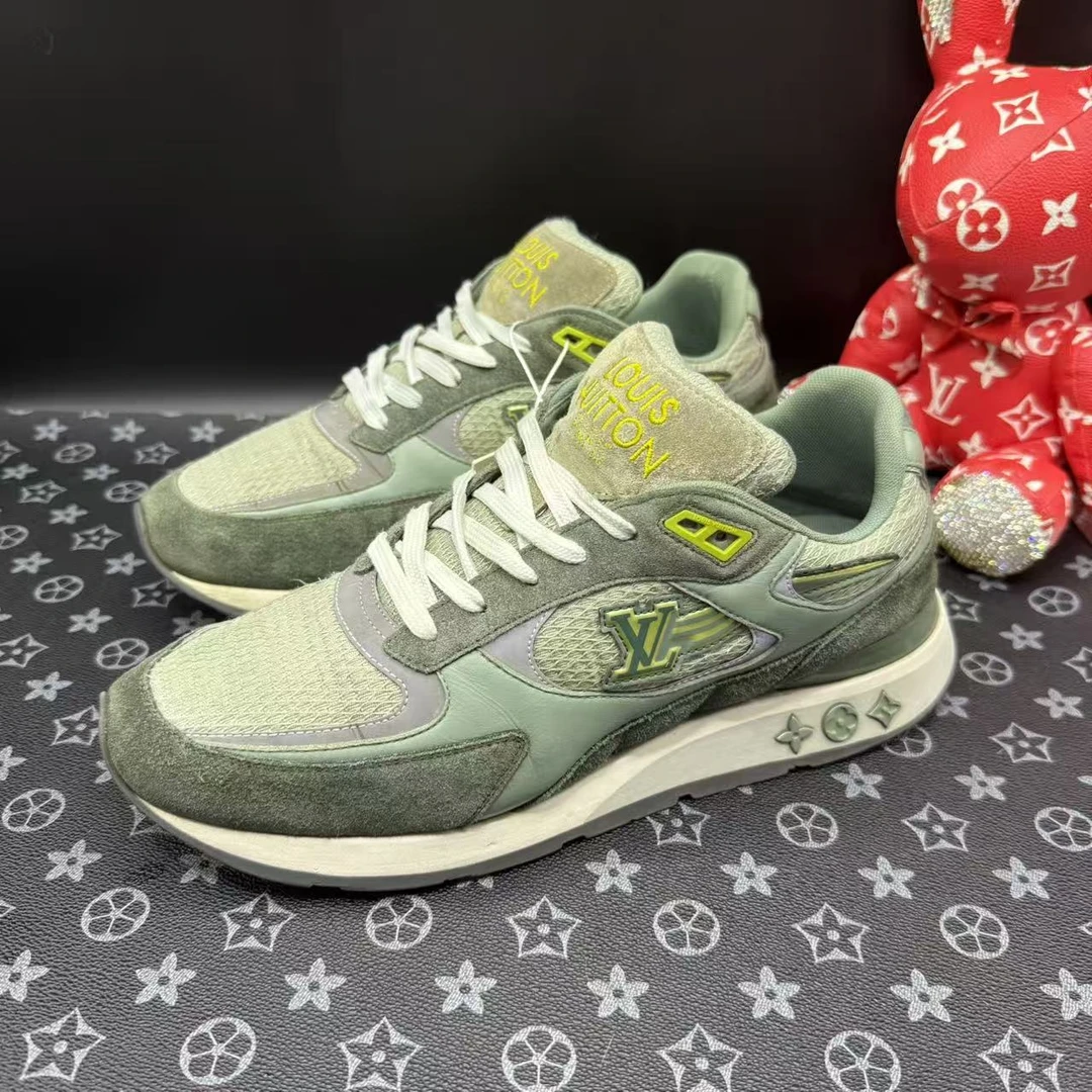 95新 LouisVuitton/路易威登 绿色麂皮飞翼运动鞋41欧码 ddm3134