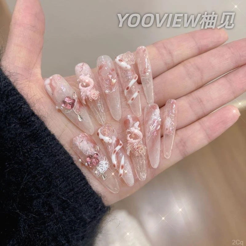 新款春纯欲迷雾蔷薇高级感穿戴甲片可拆卸蛇年锦鲤捏捏爆闪美甲