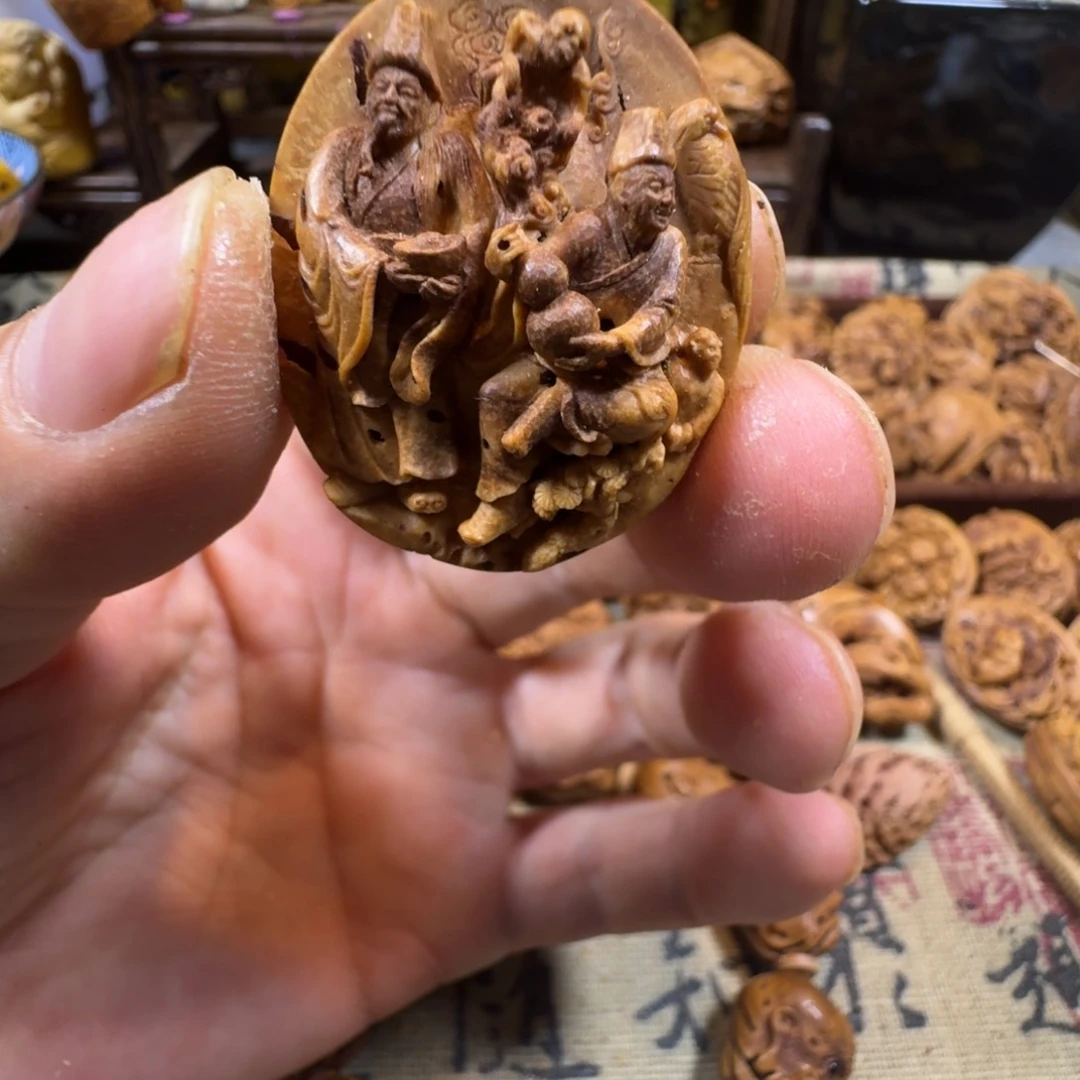 桃核雕刻黑白无常