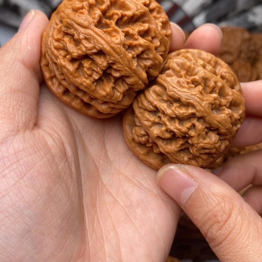 把件文玩核桃542号47粗筋