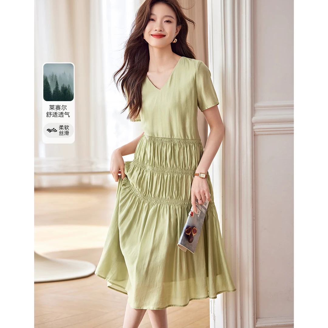 沫晗依美2025秋夏季宽松V领空气感懒人中长款纯色显瘦连衣裙7162