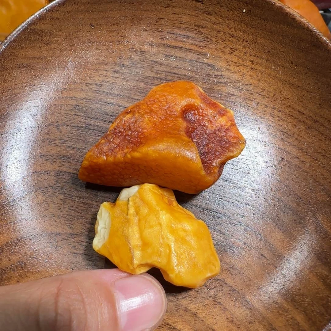 未镶嵌定制琥珀红****?专属定制