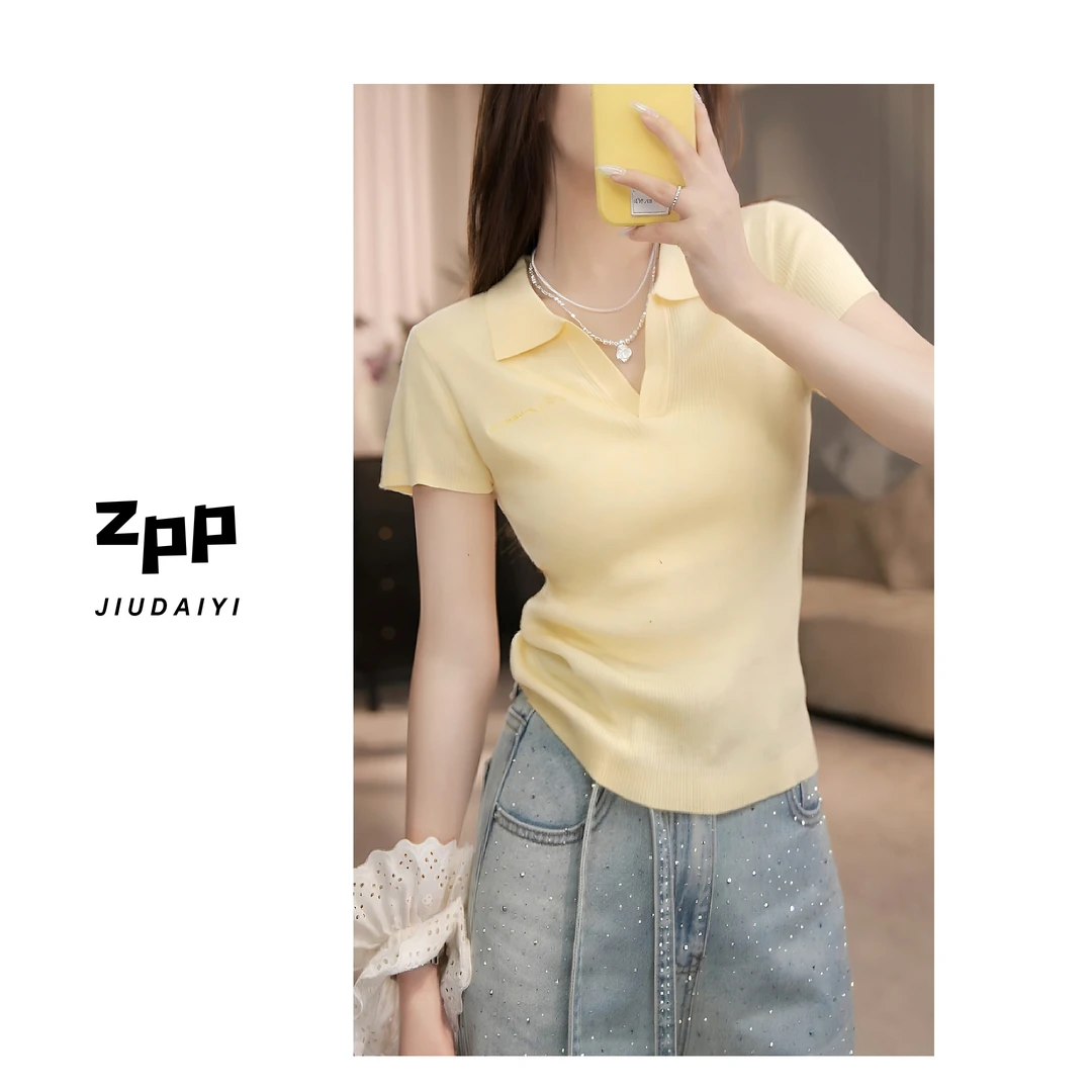 玖黛衣【纯欲美感】新春V领修身小刺绣显瘦纯色高级毛衣XSP38020