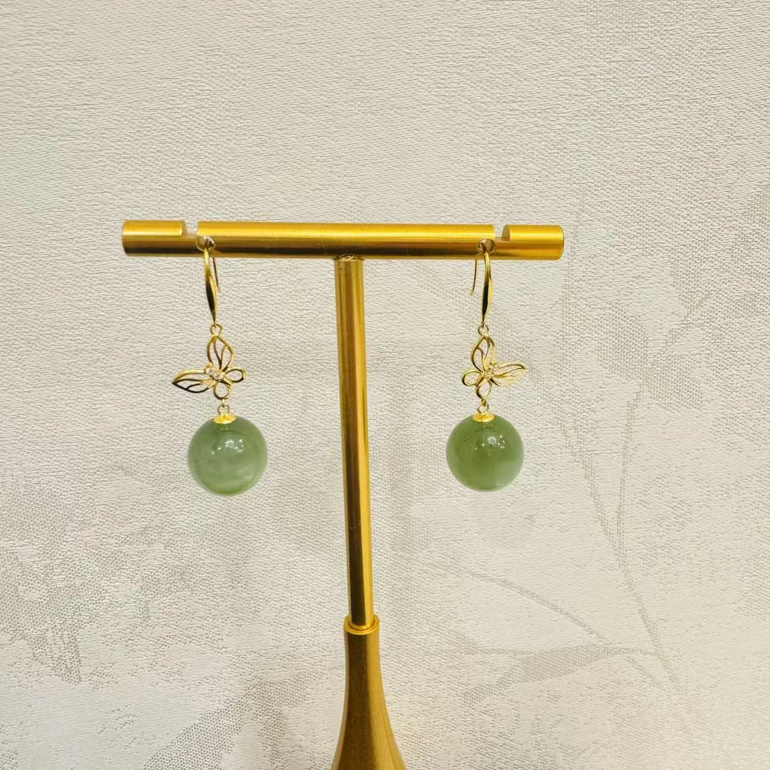 壹屿珠宝     72087      和田玉典藏级耳饰