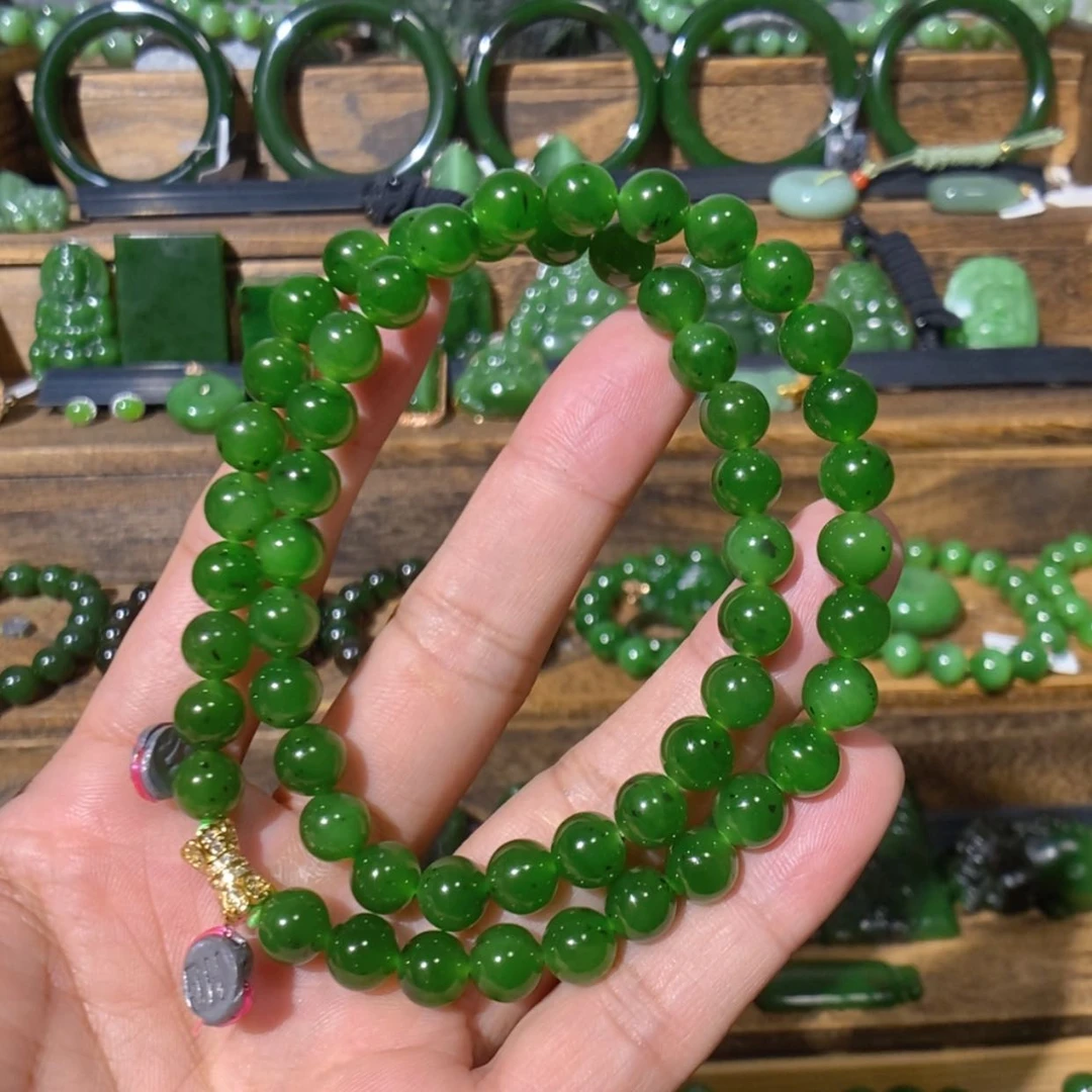 【闪购商品】吊坠(不含链)未镶嵌和田玉巴料辣绿项链 8