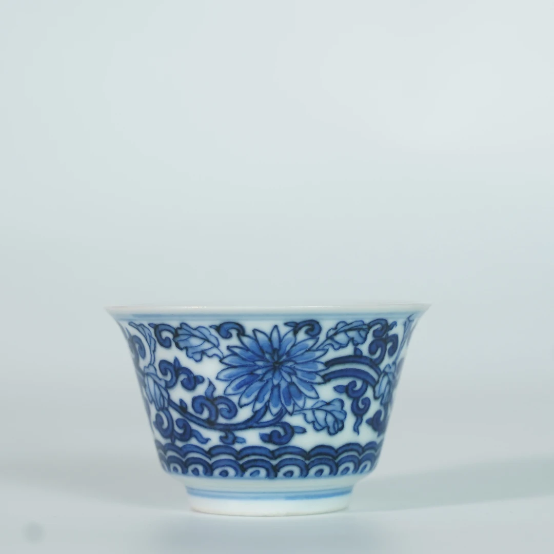 LABC250626040【十竹斋】清康熙缠枝莲纹青花茶圆