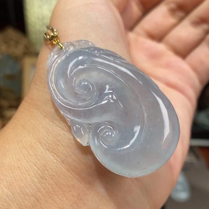 【闪购商品】颈饰18K金镶嵌翡翠31