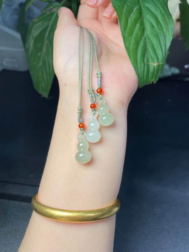 和田玉晴水约22mm葫芦吊坠（多样性发一件）