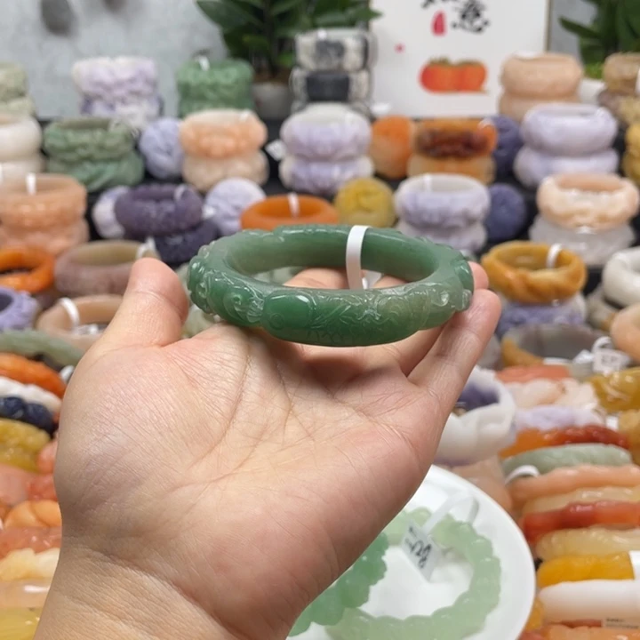 石英质玉未镶嵌手镯