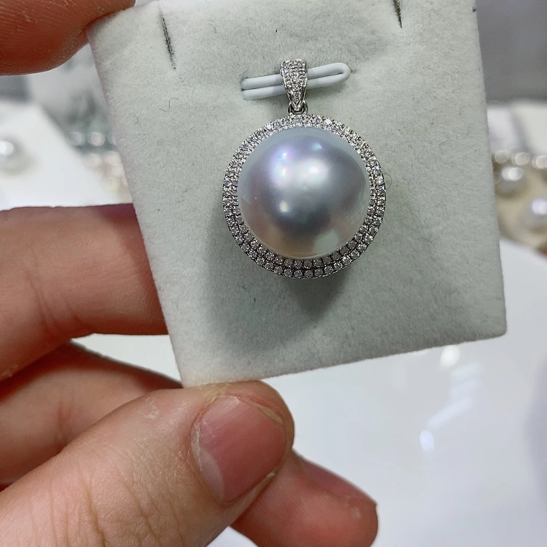 海水珍珠颈饰18K金镶嵌