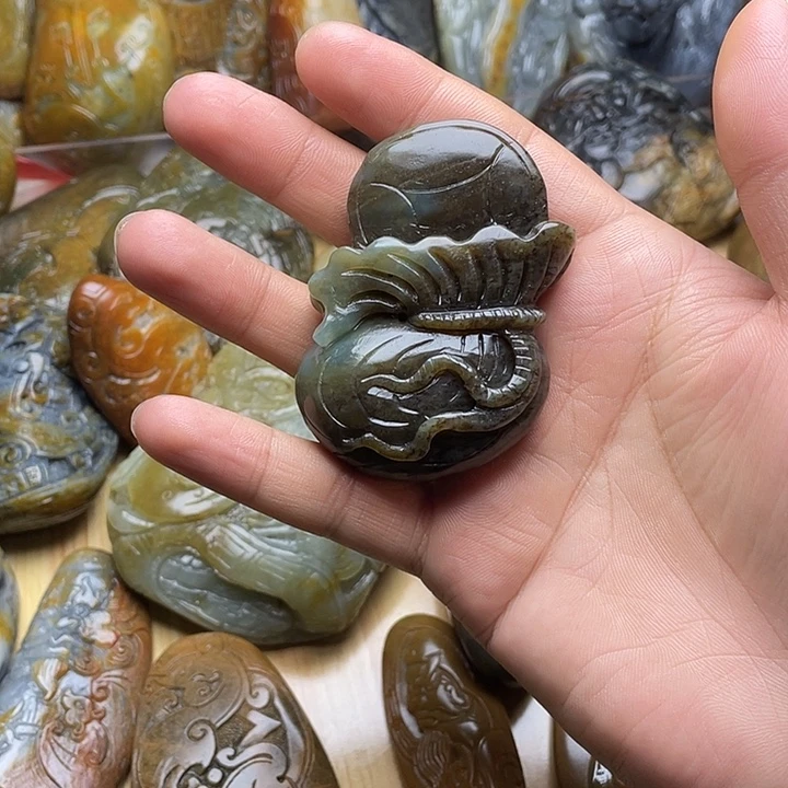 和田玉未镶嵌挂件