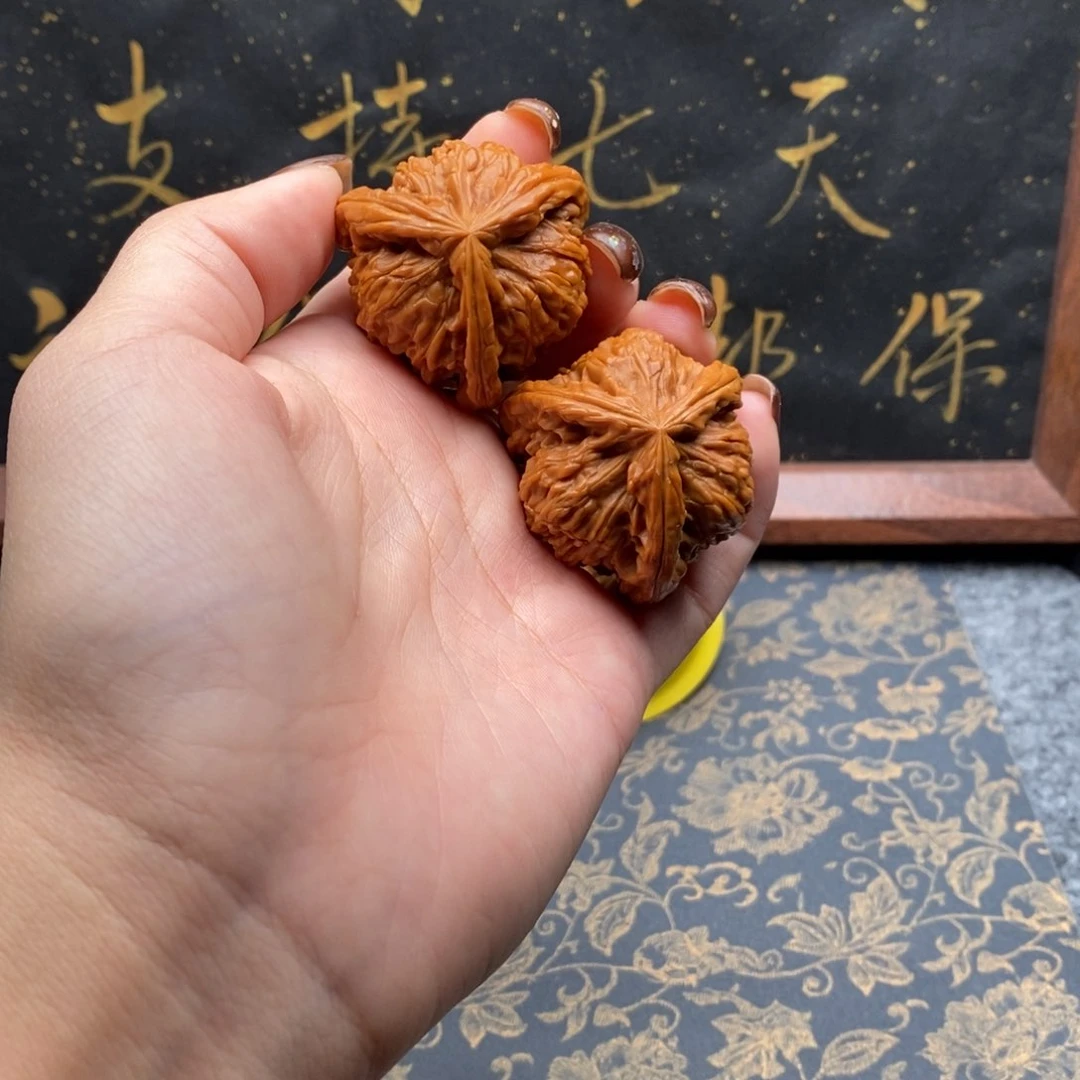吊坠文玩核桃蜡****子白狮子