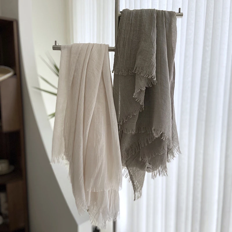 棉麻纯色围巾女夏季防晒中长纱巾日韩文艺沙滩长巾旅游围脖大披肩